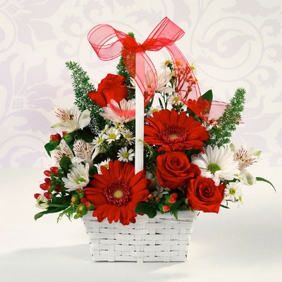 The Red and White Delight Bouquet